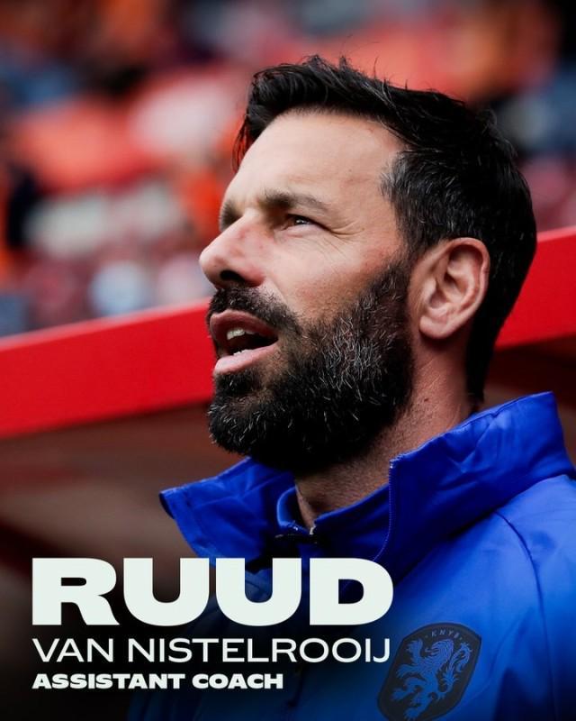 世界杯手机观看-助力2026,范尼出任荷兰队助教