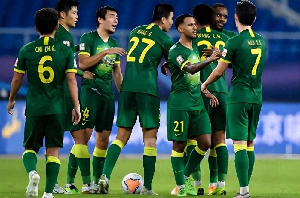 王刚原本已告别国安队,同时官宣续约